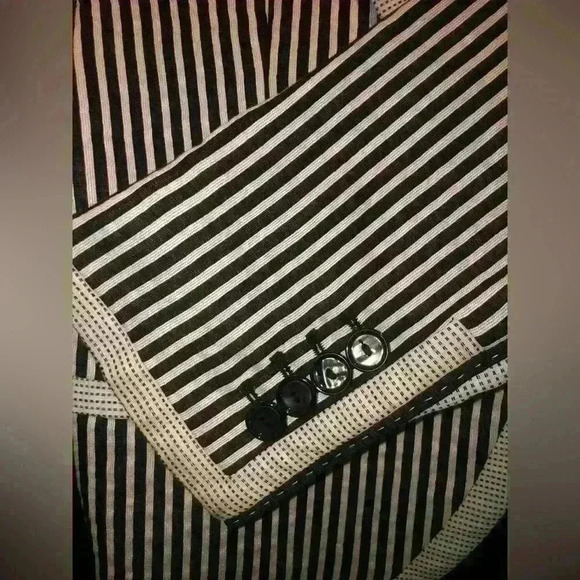 Zara Womens Black and White Blazer with Pindot Contrast Trim - Picture 3 of 6